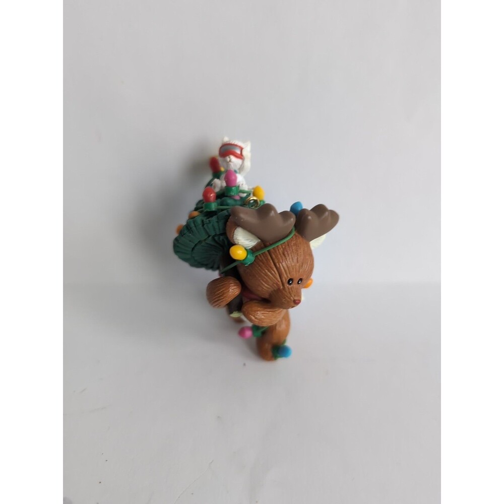 Vintage 1992 Carlton Cards Rodrick & Sam's Winter Fun Christmas Ornament 1st